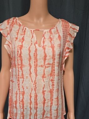 Wrangler Coral and White Tie-Dye Keyhole Flutter Sleeve Top